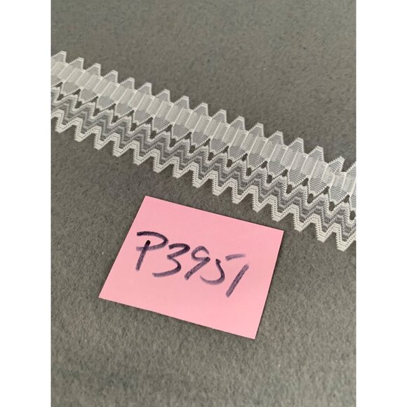 Vintage White Zigzag Lace Trim 1.75" wide 1 yard Long Sewing Craft Supply - Picture 4 of 4